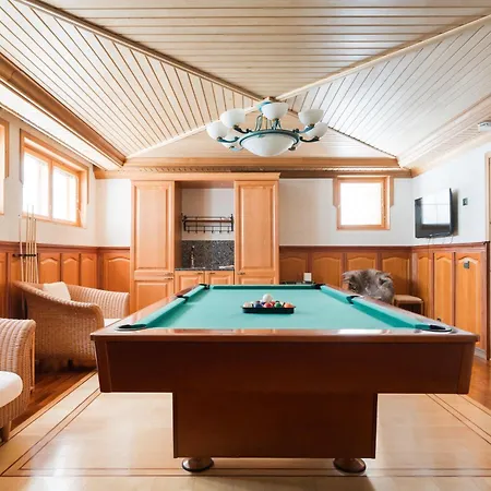 Alpine Grand Ski-in Ski-out By Aavalevi Apartment