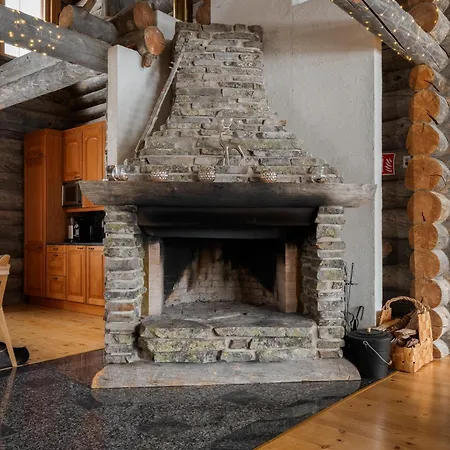 Alpine Grand Villa, Ski-in Ski-out By Aavalevi Appartamento *