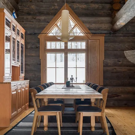 Alpine Grand Villa, Ski-in Ski-out By Aavalevi * Levi